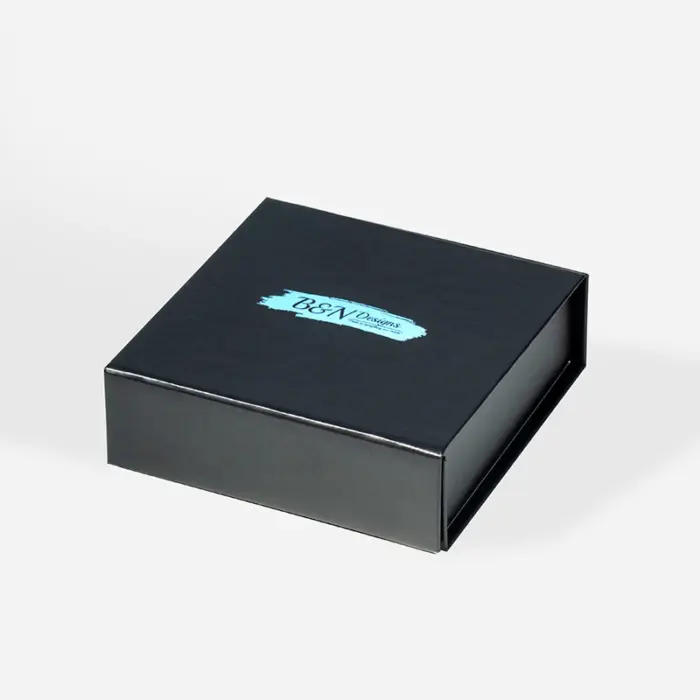 Small Black Magnetic Gift Box - Geotobox