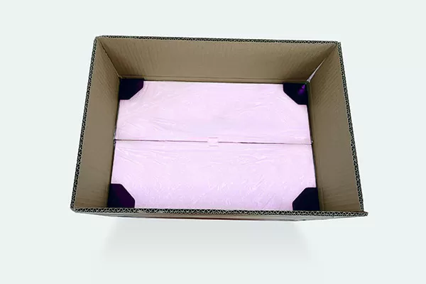 Boîte cadeau en forme de cœur en satin rouge – Geotobox