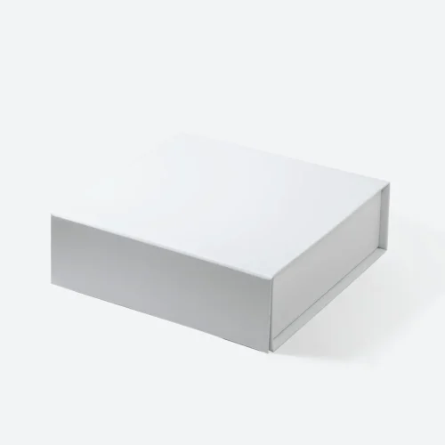 B7 Square White Magnetic Gift Box